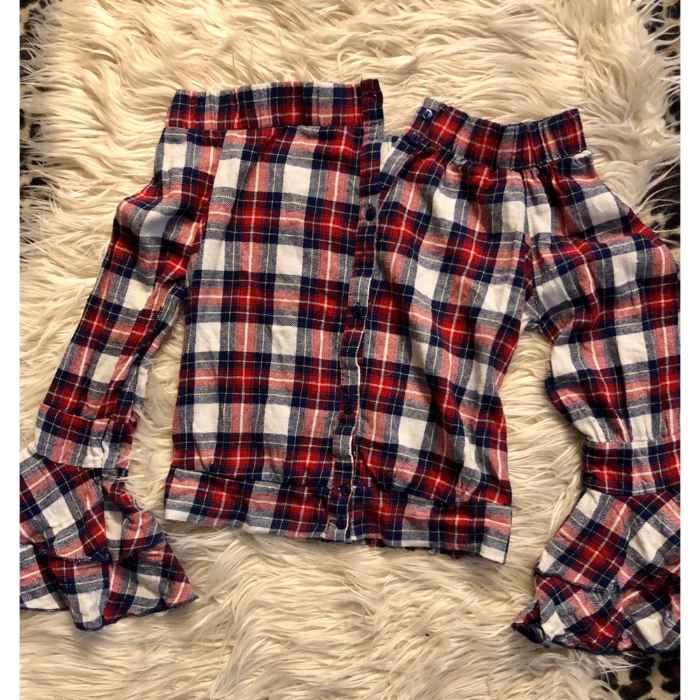 Off-the-shoulder bell sleeve plaid shirt
